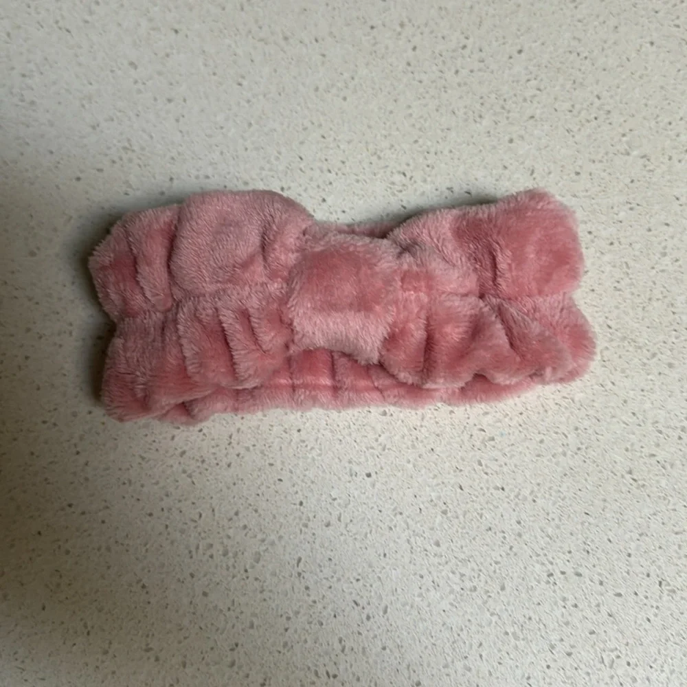 NEW TAHARI blush pink soft fuzzy fleece bow elastic stretchy baby girl headband